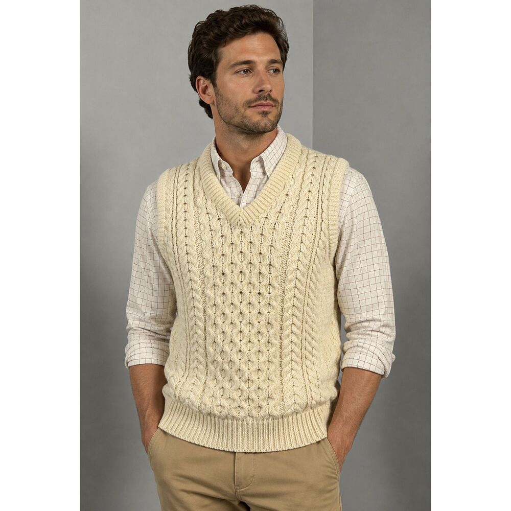 Carraig Donn Vintage Cable Knit Wool V-Neck Sweater Vest Ivory Men's 38"
